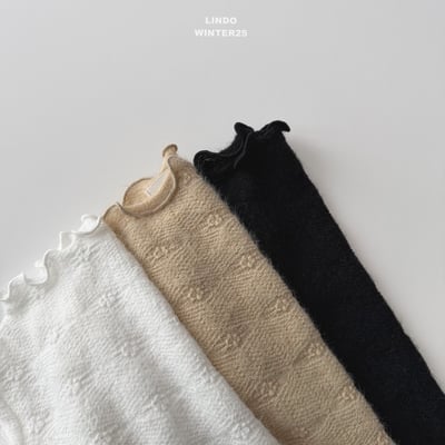 Lindo53｜(80cm-125cm) 壓紋小花朵捲邊上衣2