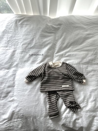 Bloom.b07｜(0m-24m/85cm-125cm) 條紋合身內搭褲9