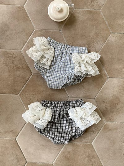 Bebe holic08｜(3m-18m) 格子精靈邊褲1