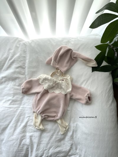 Bloom.b14｜(0m-24m) 蕾絲花瓣領包屁衣14