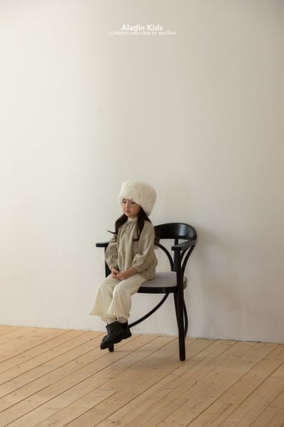 ALADIN03｜(75cm-114cm) 蕾絲壓紋緞帶上衣15