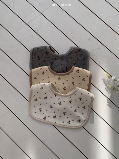 Bebe holic18｜(3m-18m) 碎花天鵝絨圍兜11