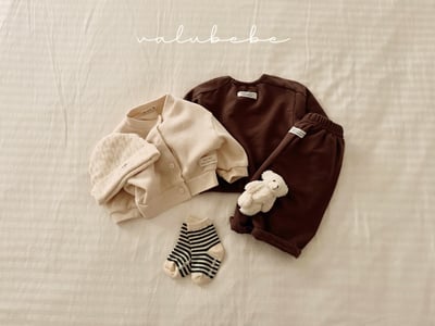 Valubebe41｜(65-90) 英字休閒上衣9