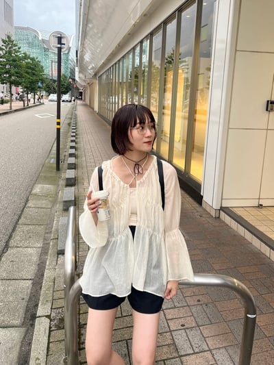 Kastane  褶邊透膚襯衫4