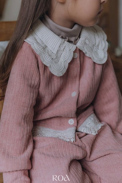 ROA24｜(80cm-120cm) 3色荷葉滾邊高領素色上衣19