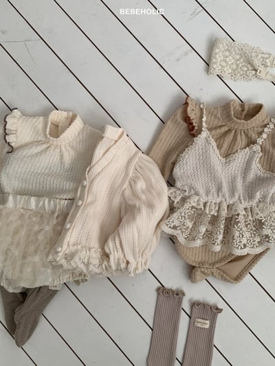 Bebe holic32｜(3m-18m) 滾邊細麻花包屁衣14