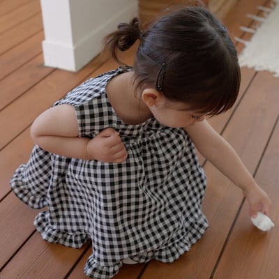 bebe nine14  (65cm-115cm) 3色格子摺邊雪紡衫9