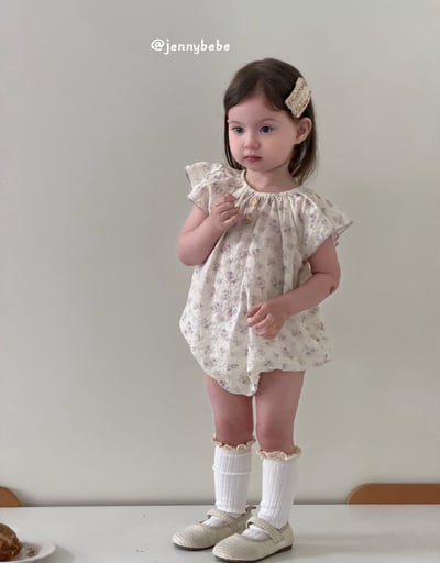 JE710｜(66-90cm) 碎花飛袖包屁衣4