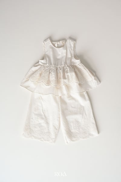 ROA08｜(6m-18m) 1色雕花花藤8分褲6