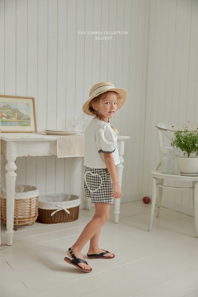 Melikey02｜(75-125cm) 蕾絲滾邊袖愛心短版上衣17