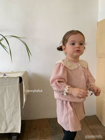 JE551｜(73-100cm) 蕾絲花邊領壓紋套裝25