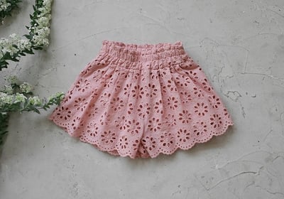 FLO34｜(75-140) 鏤空雕花短褲6