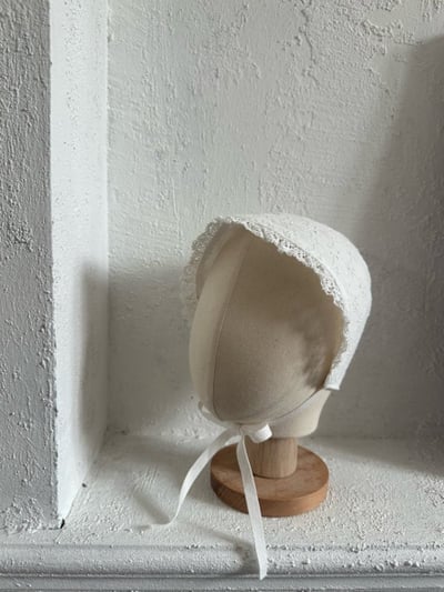 MONBEBE08｜(0m-12m) 蕾絲綁帶帽2