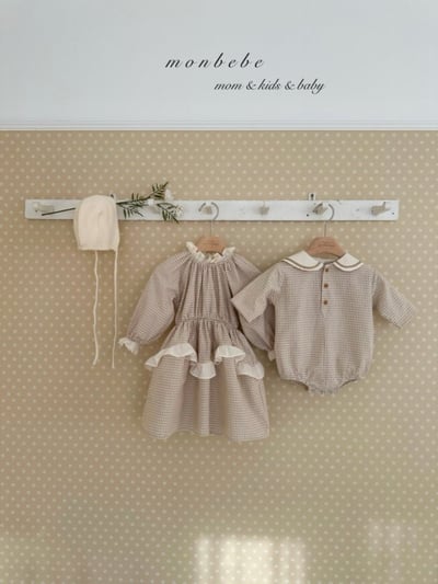 MONBEBE39｜(3m-24m) 格紋蕾絲滾邊洋裝包屁衣14