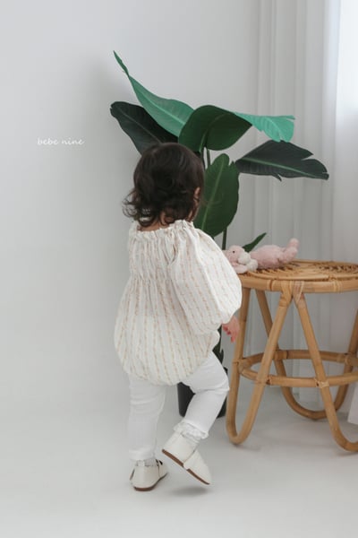 bebe nine06 (65-90) 2色荷葉立領碎花包屁衣9