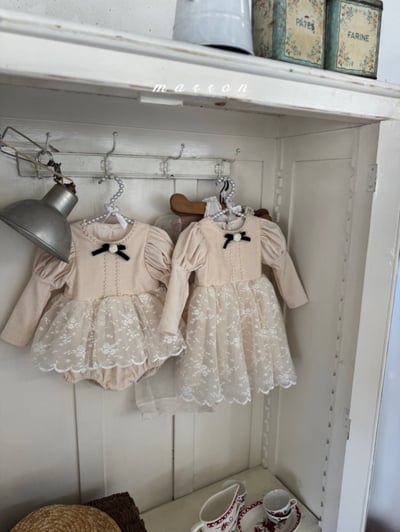 Marron 59｜(3m-18m) 宮廷袖珍珠蕾絲薄紗包屁衣13