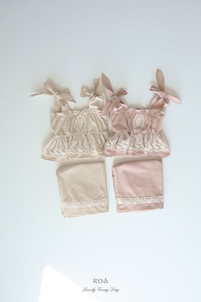 ROA16｜(6m-18m) 2色蕾絲荷葉波浪擺背心4