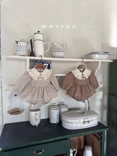 Marron58｜(3m-18m) 格紋荷葉領洋裝包屁衣7