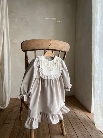 Anne Shirley05｜(1y-5y) 1色刺繡方領洋裝9