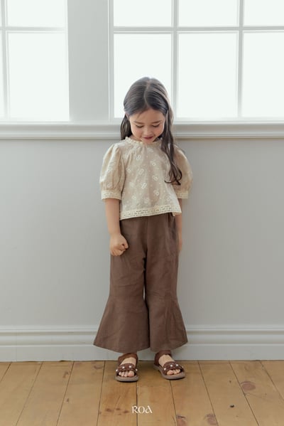 ROA15｜(6m-18m) 2色鏤空雕花綁帶上衣5