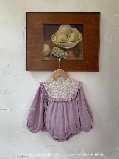 JE571｜(66-90cm) 暮丁香拼接荷葉邊包屁衣1