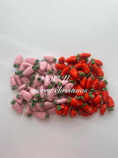 S0.U09｜(Free)  紅蘿蔔髮夾2入組8