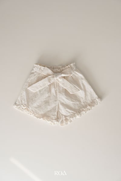 ROA30｜(6m-18m) 2色花邊緞帶短褲4