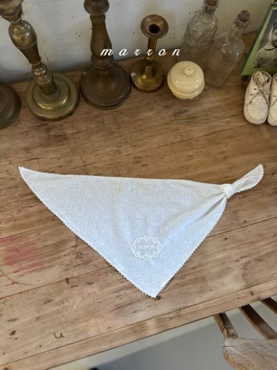 Marron45｜(free) 蕾絲小標刺繡圍巾7