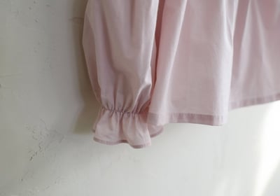 FLO20｜(75-140) 2色荷葉滾邊飛袖襯衫24