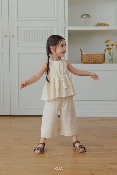 ROA08｜(6m-18m) 1色雕花花藤8分褲4