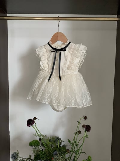 JE59｜(66-90cm) 蕾絲綁帶洋裝包屁衣24