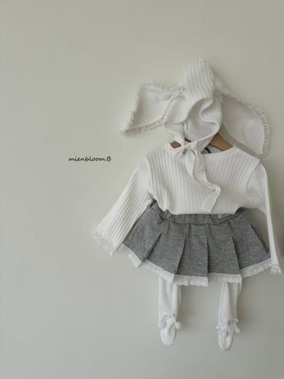 Bloom.b49｜(0m-18m) 蕾絲兔子綁帶帽4