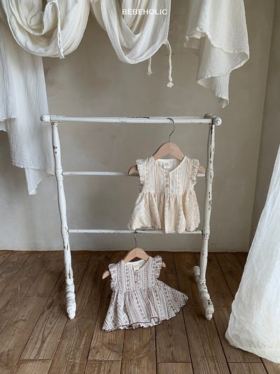 Bebe holic34｜(3m-18m) 花紋娃娃裝上衣5