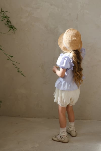 FLO02｜(75-140) 三色蕾絲蛋糕襯衫9