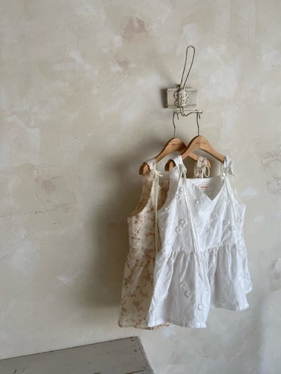 Anne Shirley36｜(mom) 2色碎花壓紋綁帶上衣12