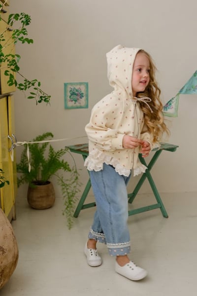 FLO15｜(75-140) 2色蕾絲碎花連帽外套2