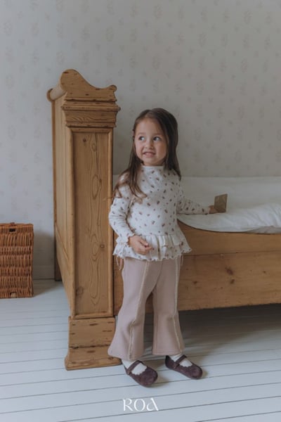 ROA23｜(80cm-120cm) 2色蕾絲線條喇叭褲8