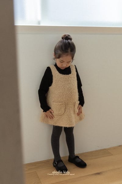 ALADIN10｜(75cm-114cm) 毛茸口袋背心洋裝22