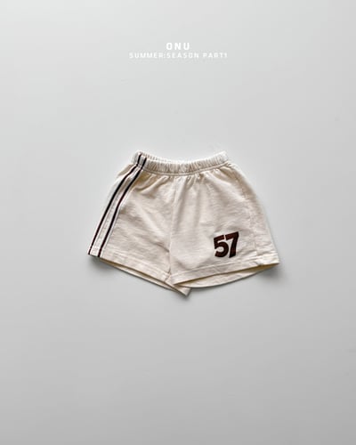 onu05｜(70cm-115cm) 數字印花休閒短褲10