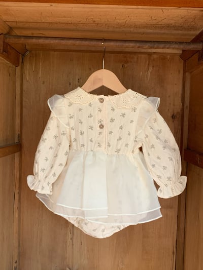 JE609｜(66cm-90cm) 碎花薄紗包屁衣3