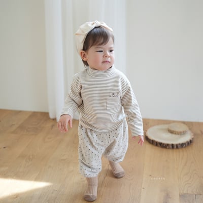 neneru12｜(70cm-125cm) 2色刺繡小貓口袋高領上衣4