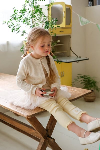 FLO58｜(75-140) 3色小兔花布蕾絲邊緊身褲1