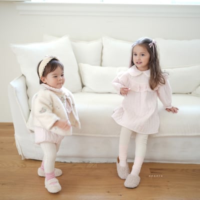 neneru30｜(85cm-125cm) 2色蝴蝶結荷葉邊洋裝11