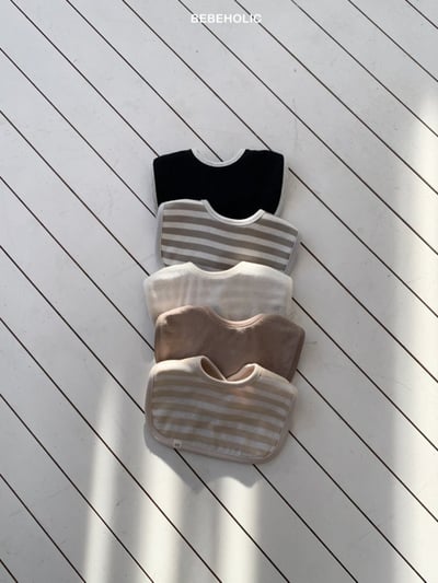 Bebe holic17｜(3m-18m) 雙面條紋毛圈圍兜11