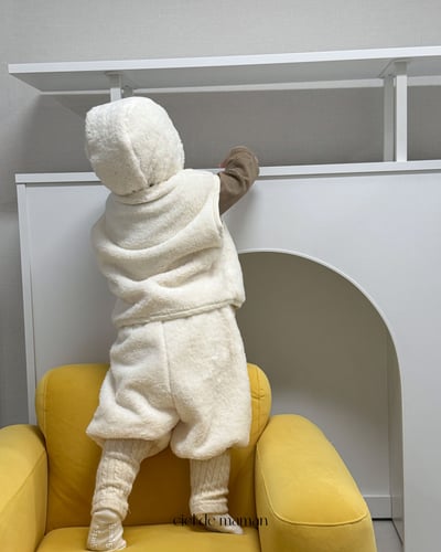 Cieldemaman12｜(6M~24M)  2色素色絨毛背心套裝含帽子25