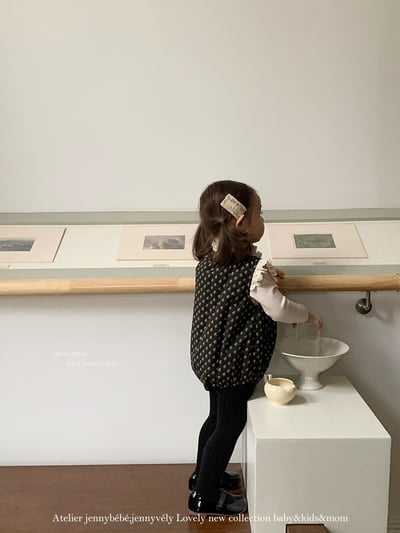 JE 647｜(66-90cm)  碎花蕾絲拼接包屁衣11