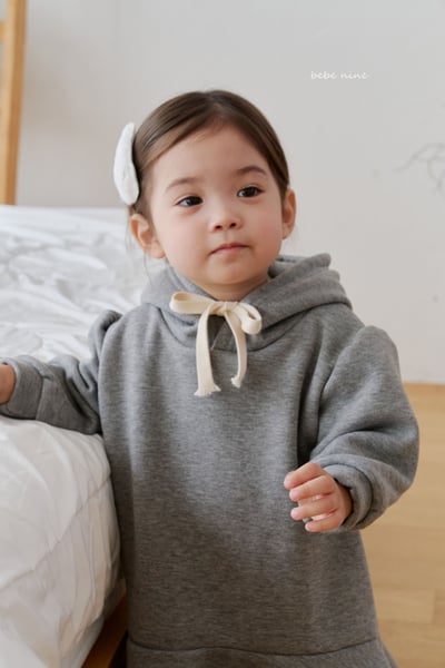 bebe nine28 (65cm-115cm) 2色連毛荷葉邊洋裝8