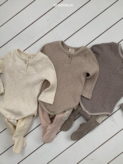Bebe holic30｜(3m-18m) 鈕扣坑條包屁衣3