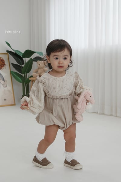 bebe nine28 (65-85) 2色拚色荷葉滾邊包屁衣6