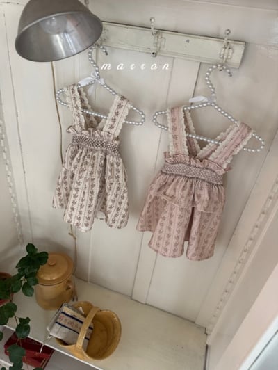 Marron 19｜(1y-6y) 法式抓皺印花吊帶洋裝8